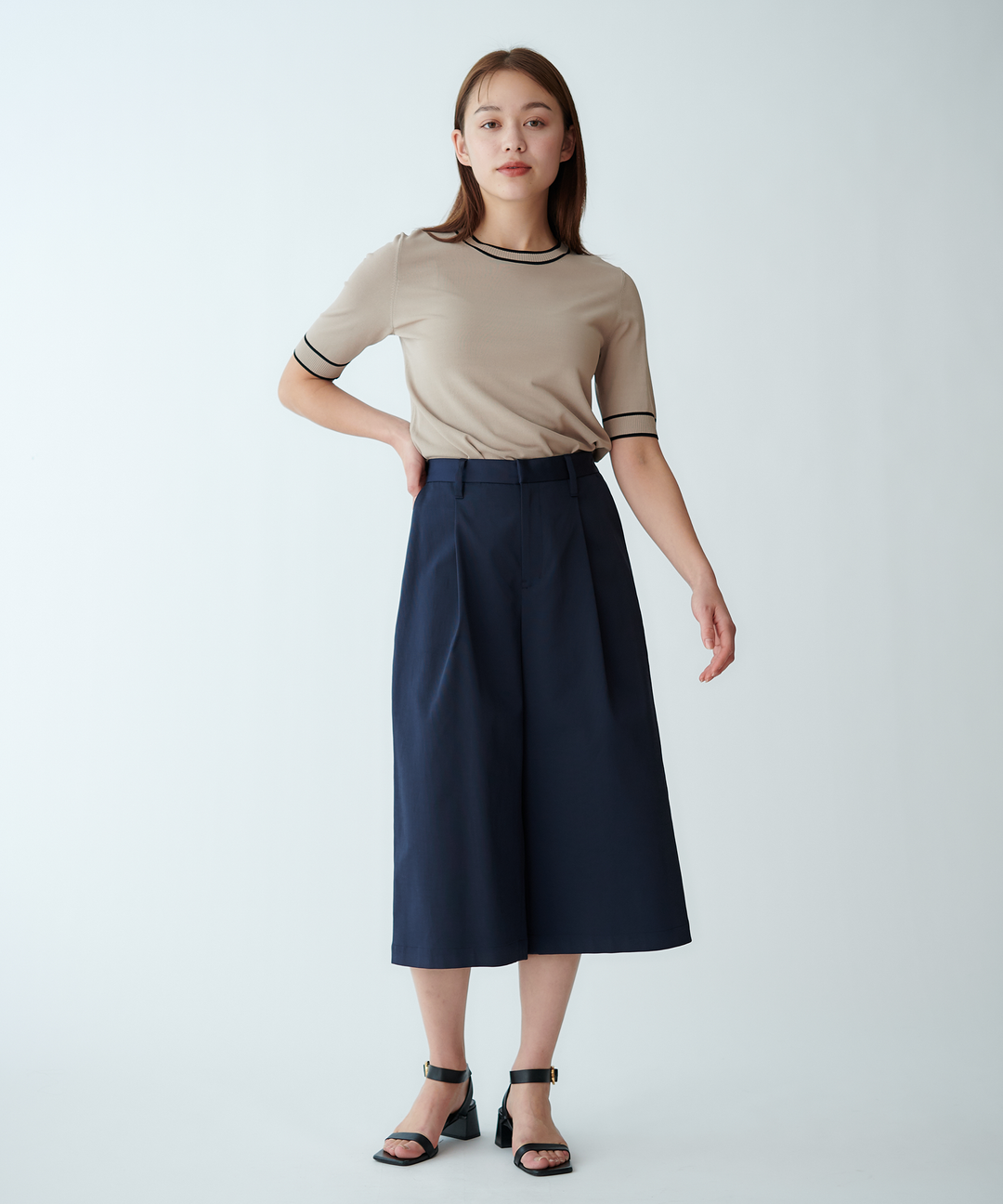 フロントタックガウチョパンツ