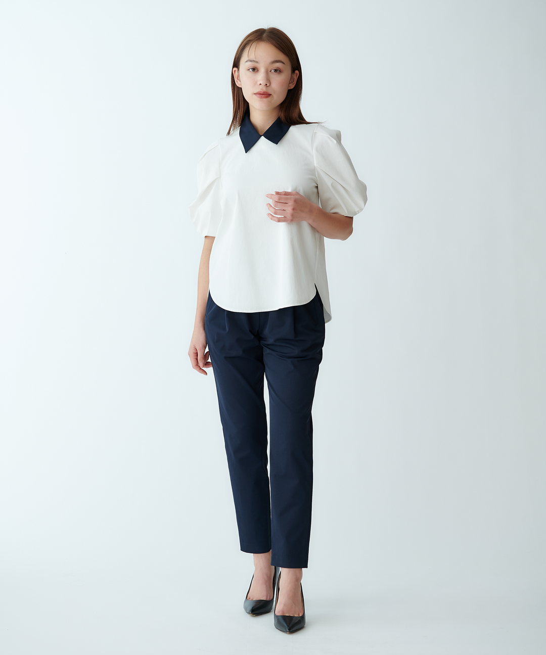 ストレッチテーパードパンツ