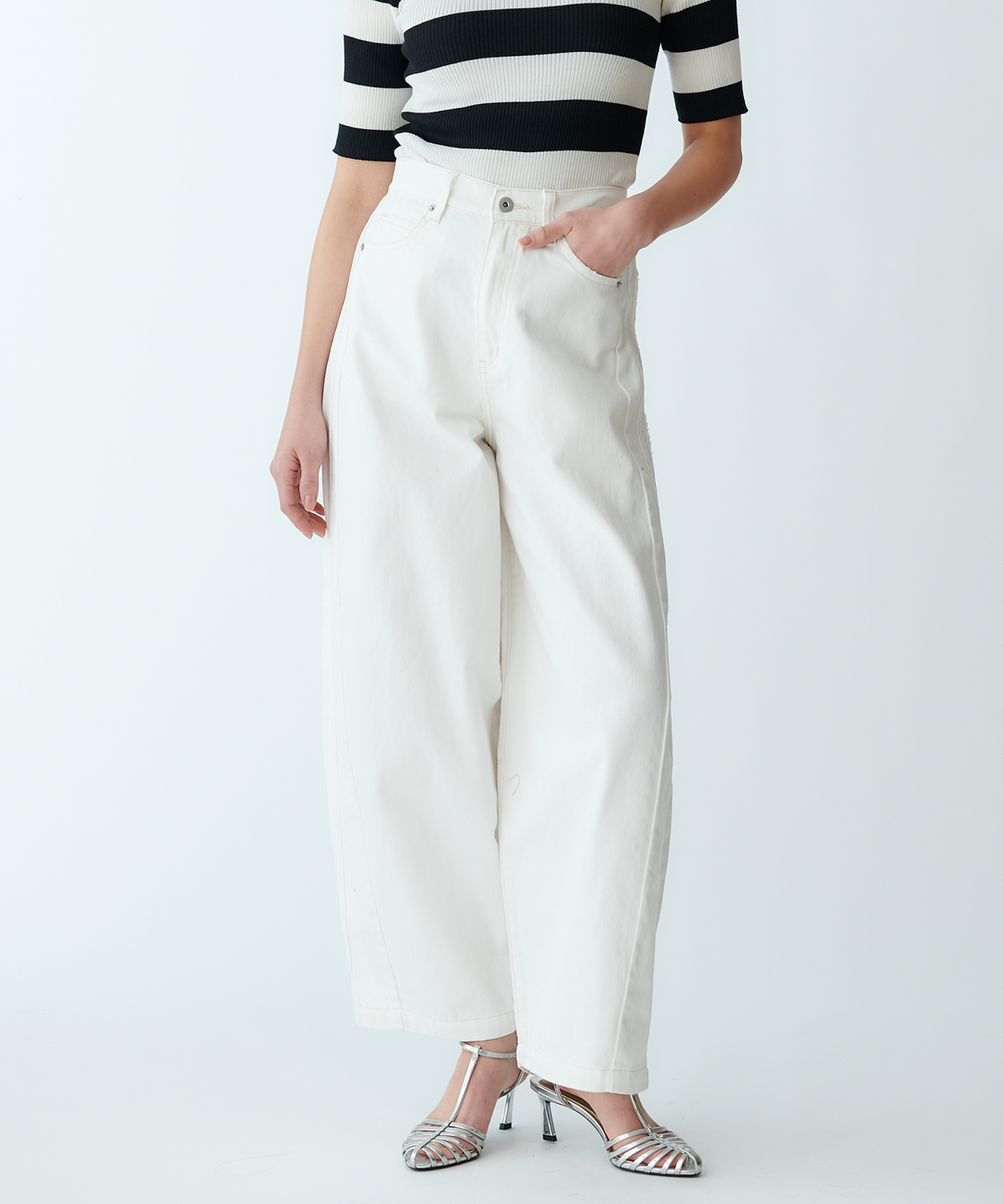 カーブシルエットデニムパンツ