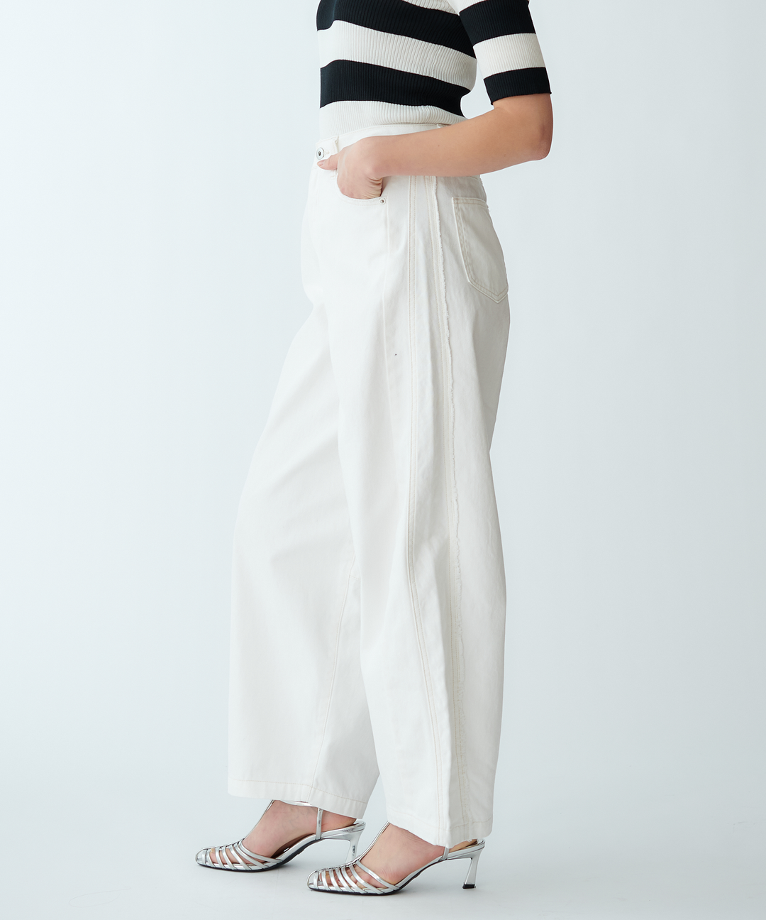 カーブシルエットデニムパンツ