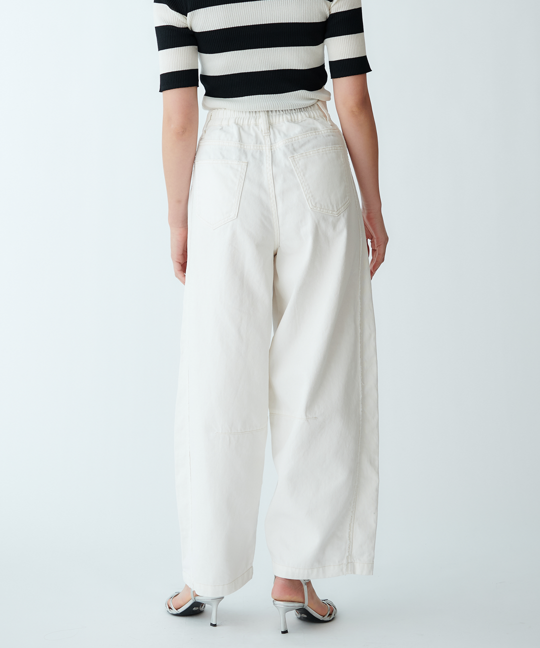 カーブシルエットデニムパンツ