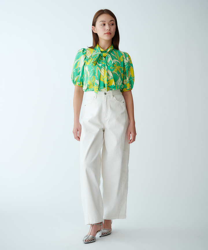 カーブシルエットデニムパンツ