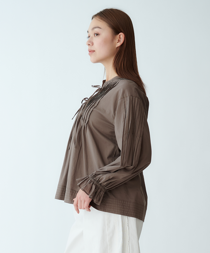 Tuck Volume Ribbon Blouse
