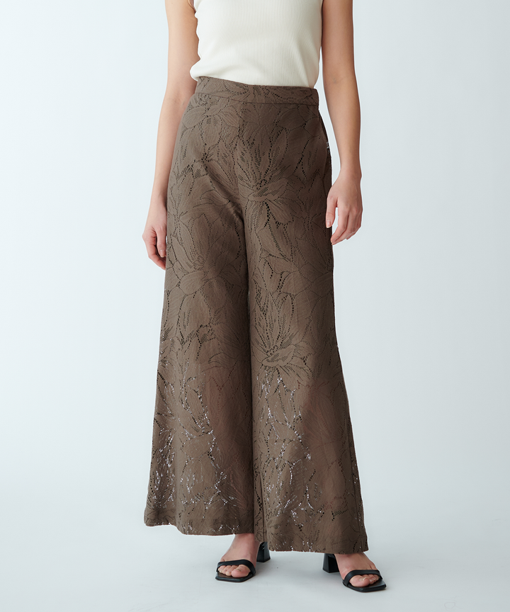 モデル H：167cm / 38 / モカ