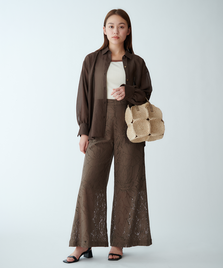 カーテンレースブーツカットパンツ