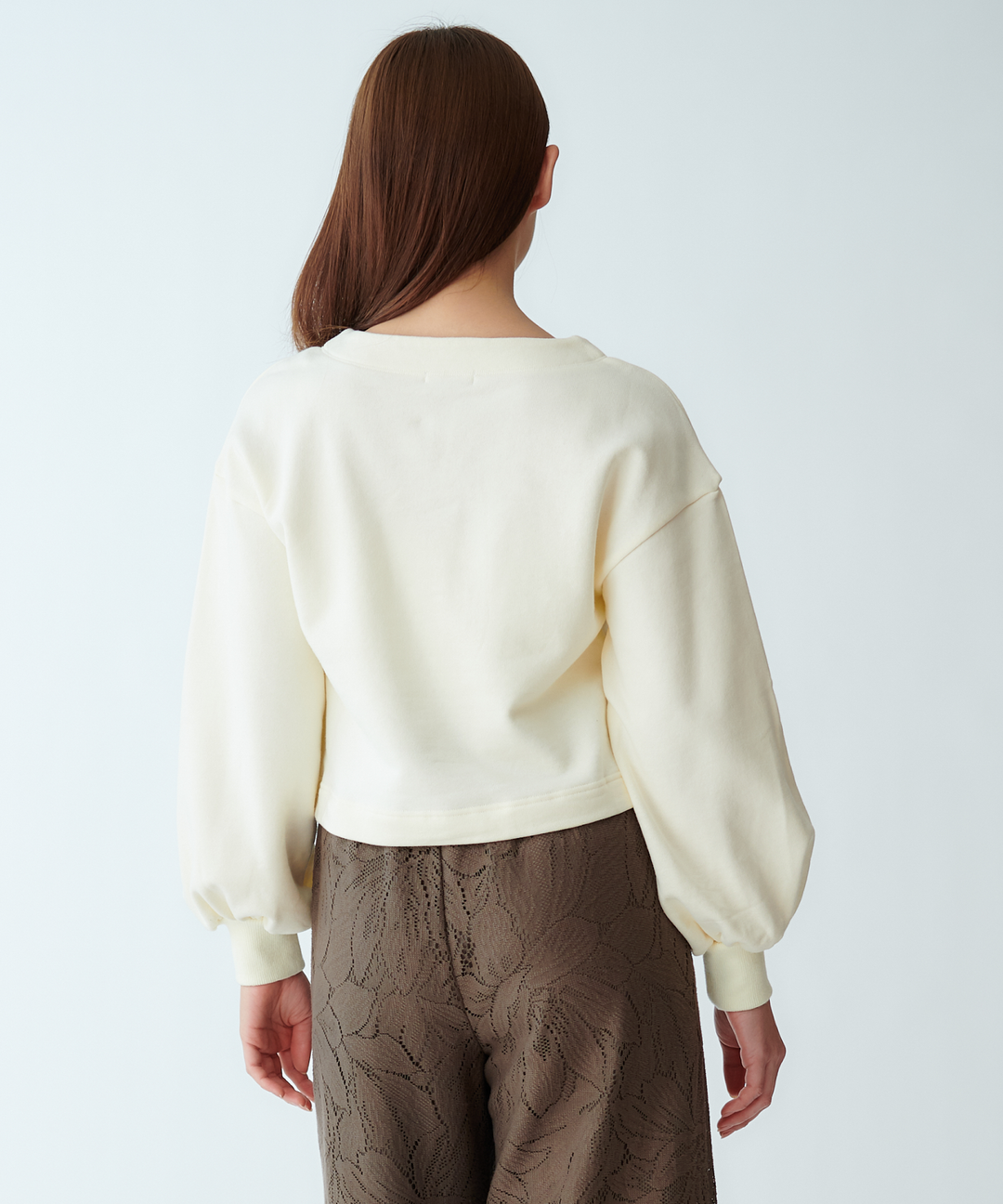 キーネックプルオーバー