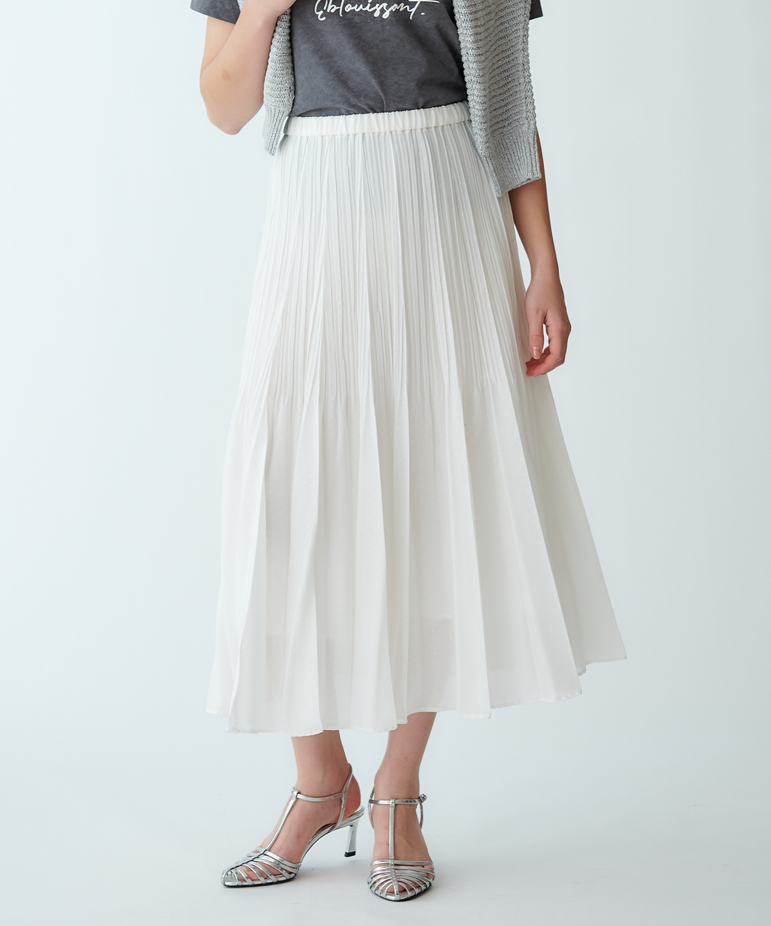 モデル H：167cm / 38 / オフホワイトドット