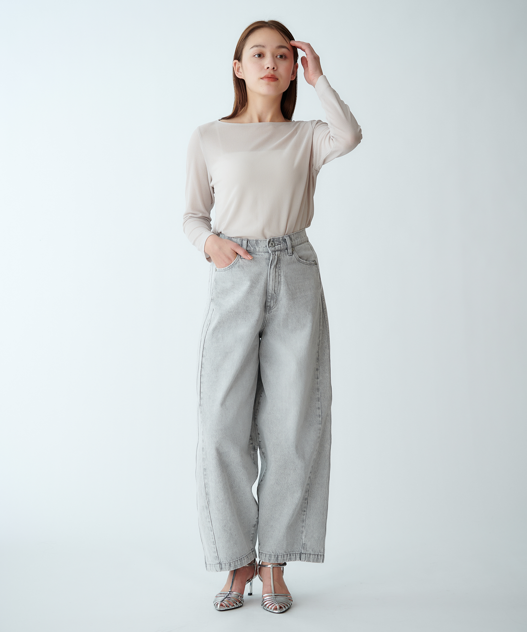 カーブシルエットデニムパンツ