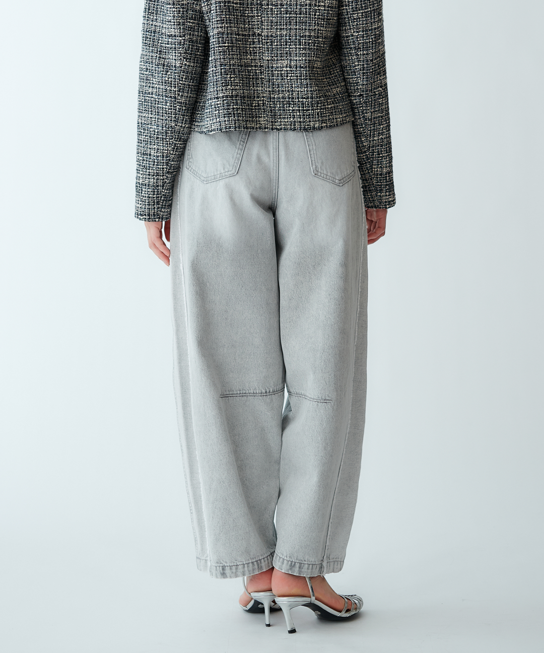 カーブシルエットデニムパンツ