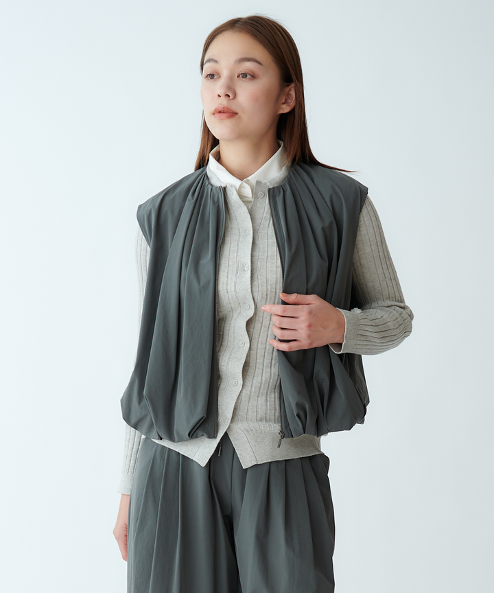 モデル H：167cm / 38 / チャコールグレー