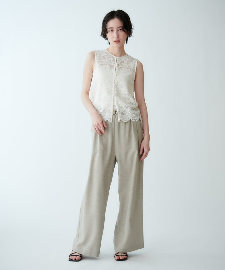 ストレートシルエットパンツ