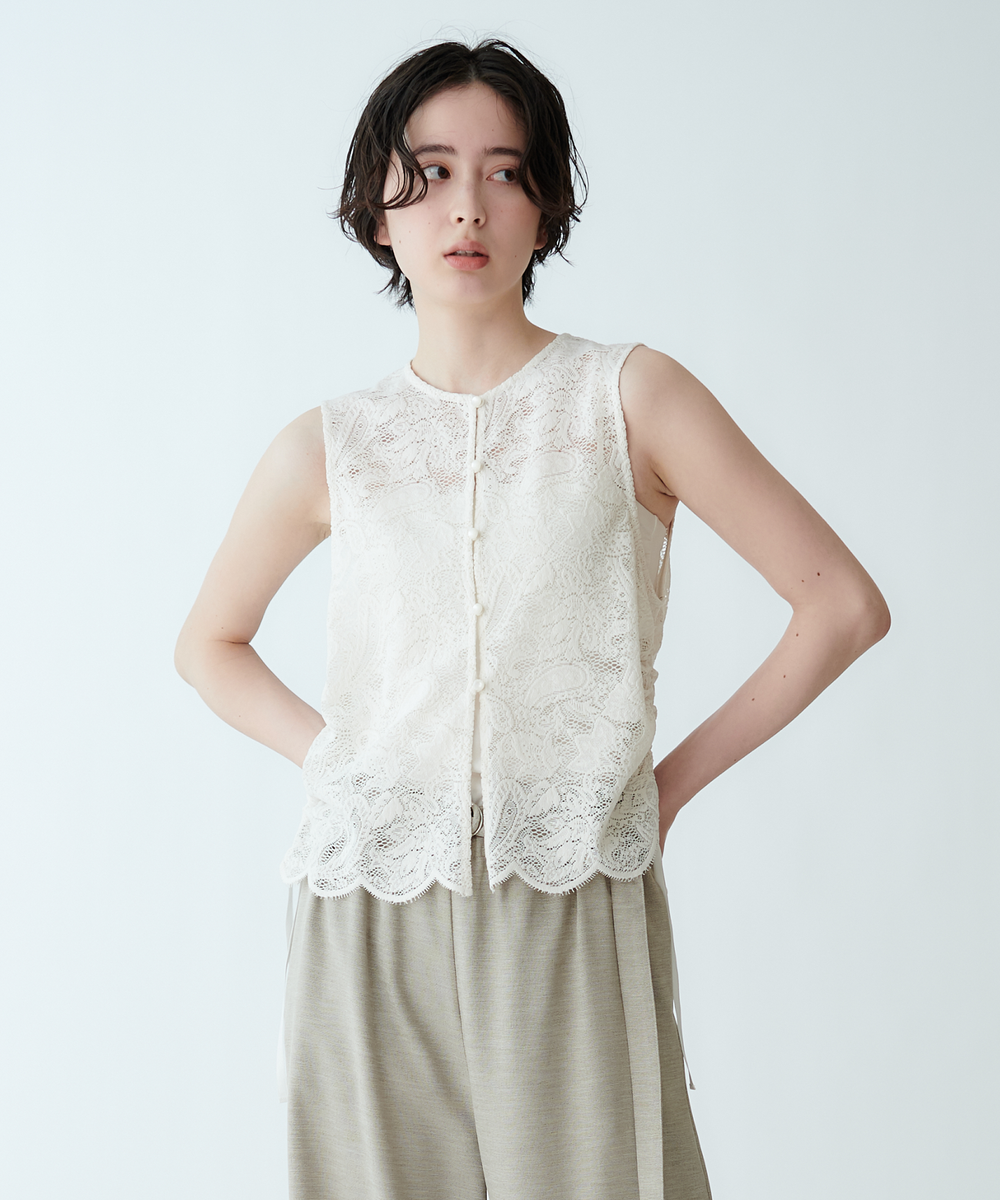 モデル H：165cm / 38 / アイボリー