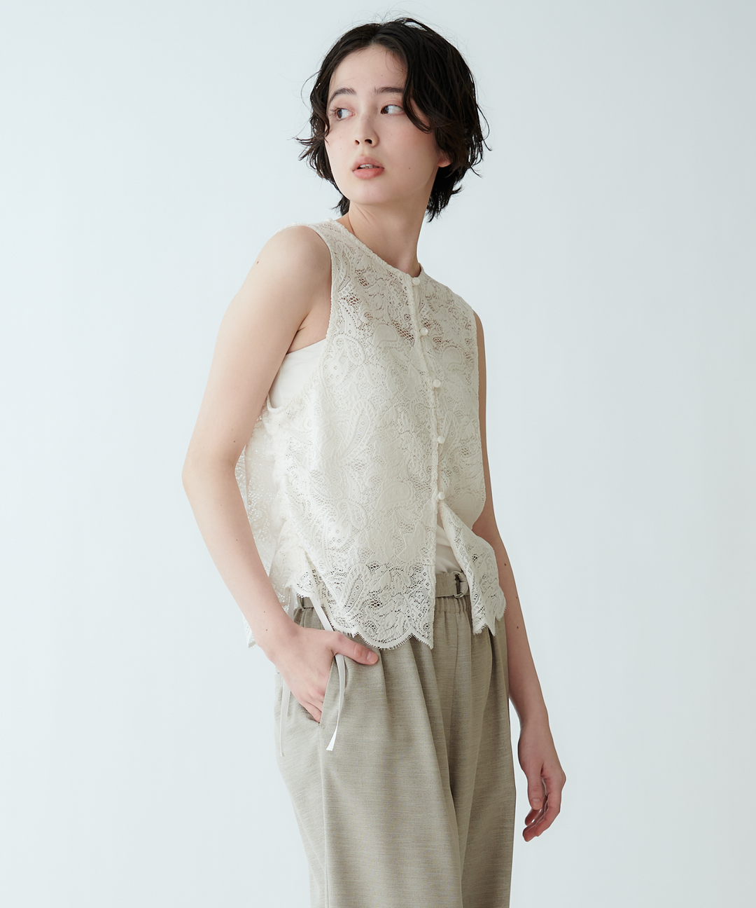 スカラップデザインレースブラウス