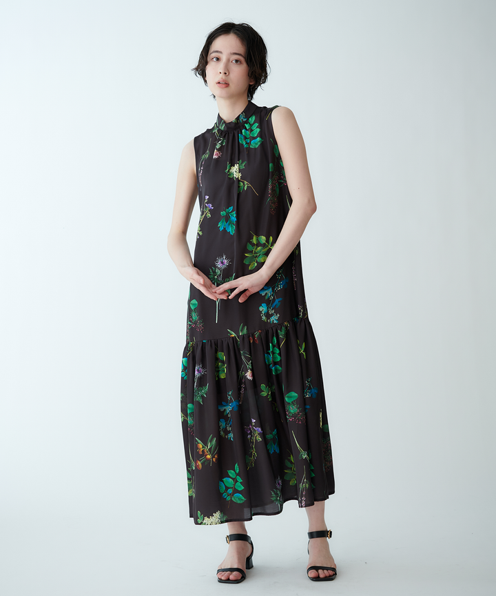 モデル H：165cm / 38 / ブラック系