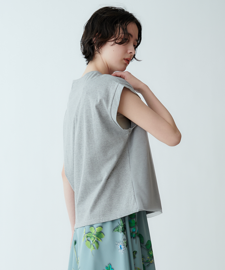 チュールレイヤードカットソー