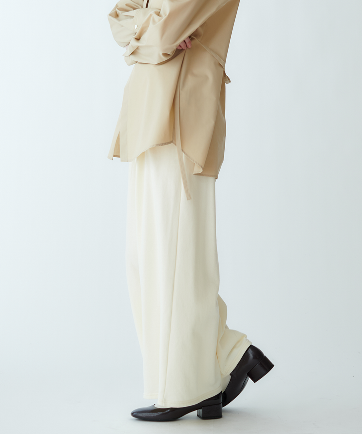 タックワイドシルエットパンツ