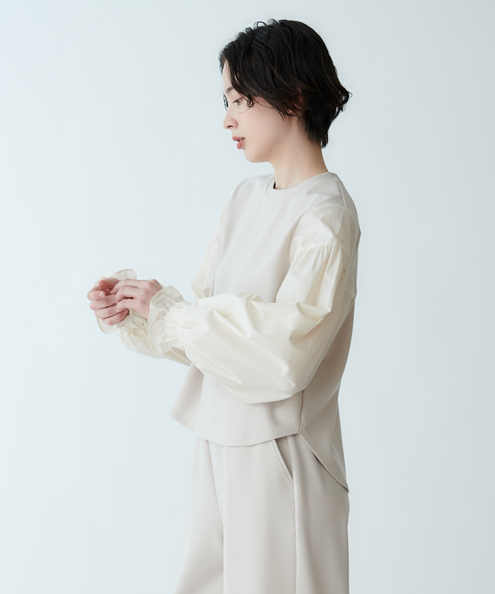 異素材ボリュームスリーブプルオーバー