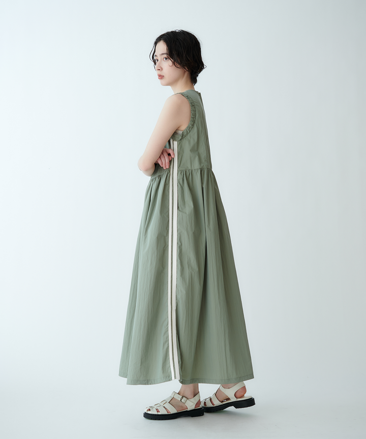 サイドラインノースリーブワンピース