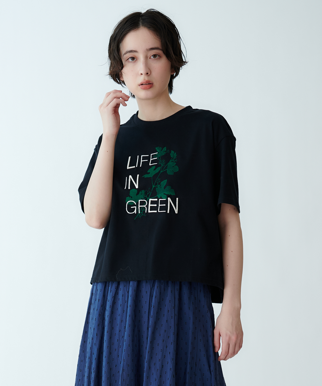 ボタニカルロゴTシャツ