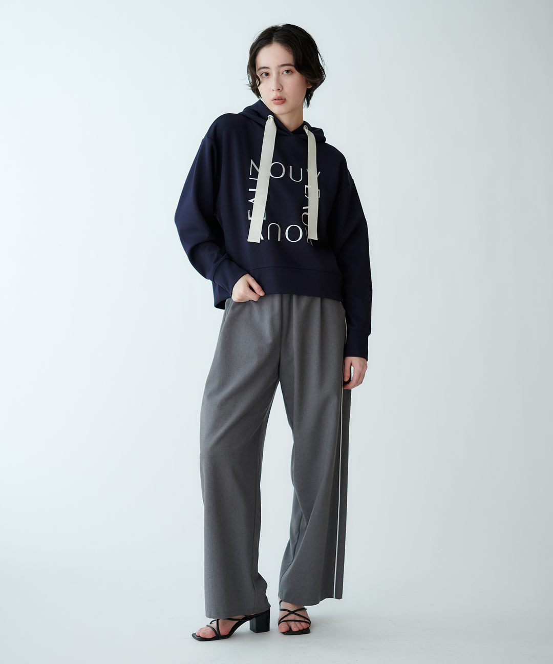 配色パイピングパンツ