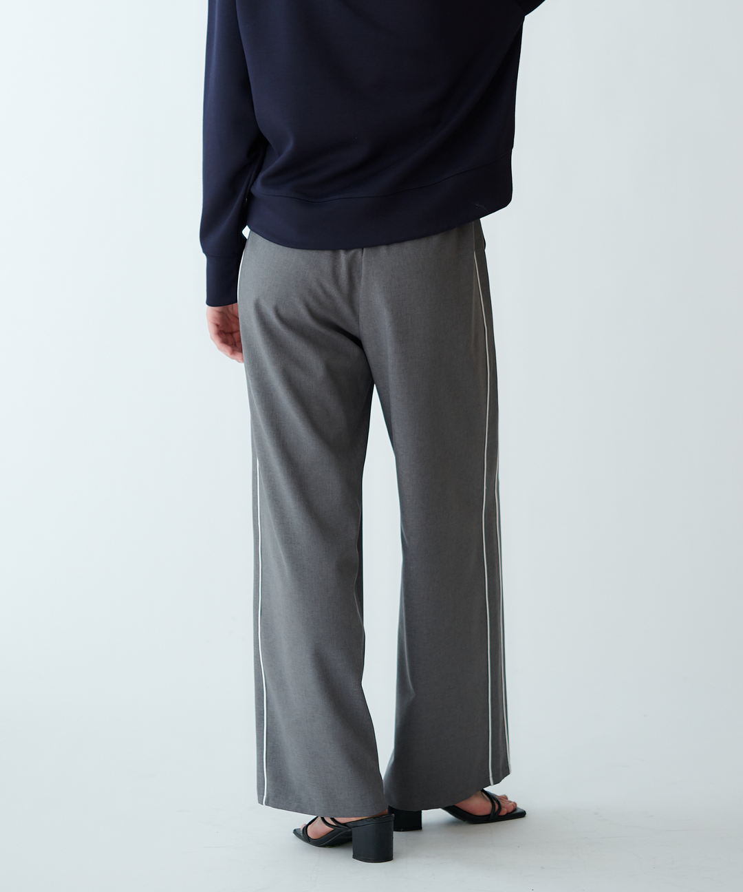 配色パイピングパンツ