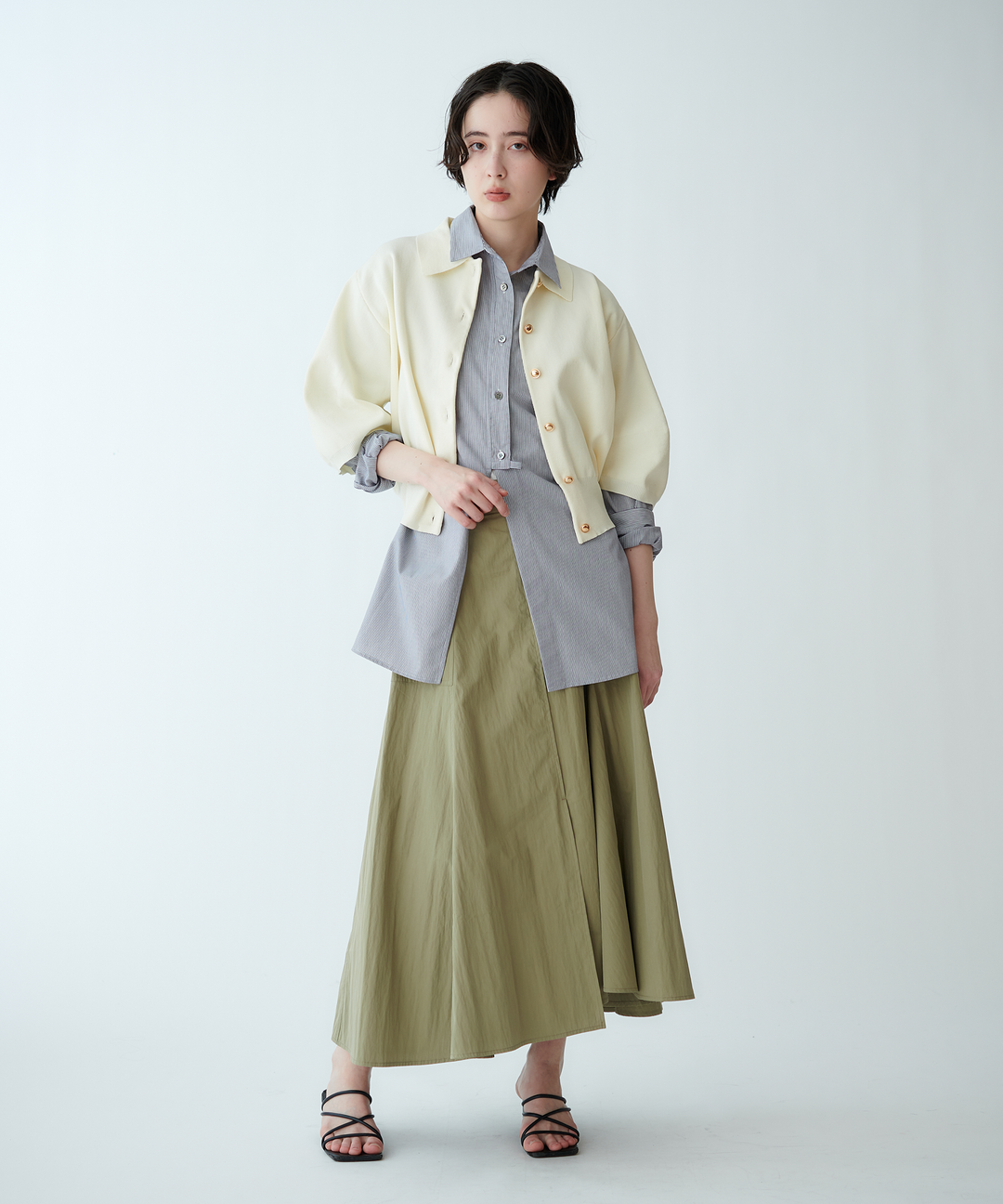 衿付きニットカーディガン