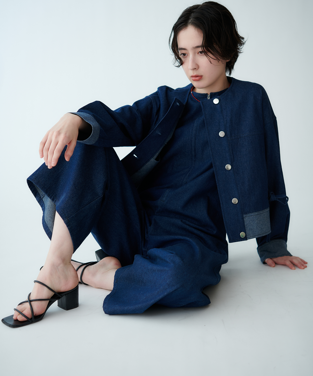 ノーカラーデニムジャケット