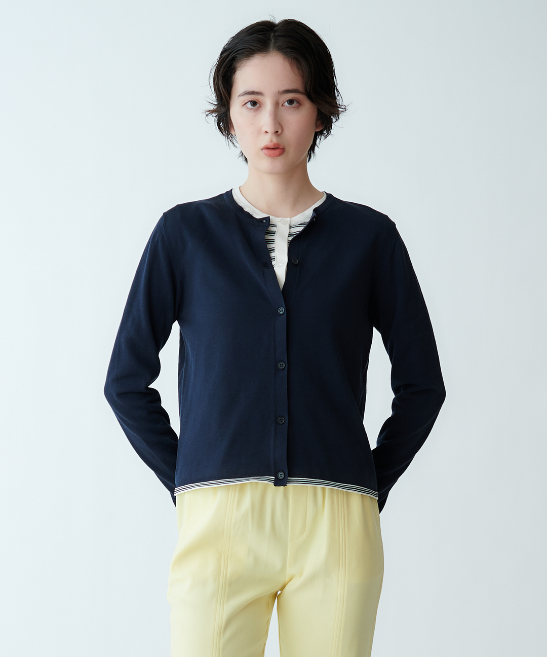 モデル H：165cm / 38 / ネイビー