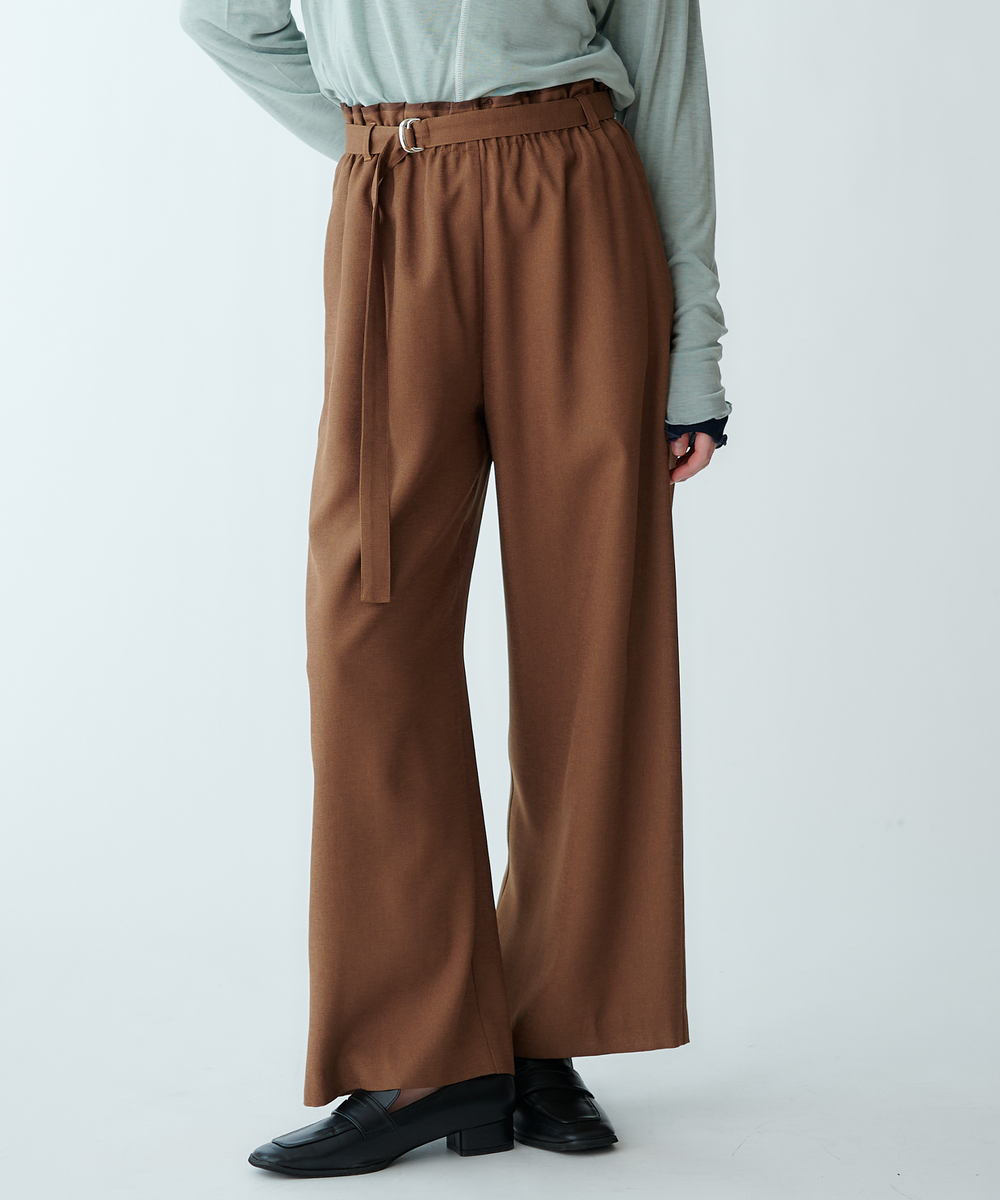 モデル H：165cm / 38 / キャメル