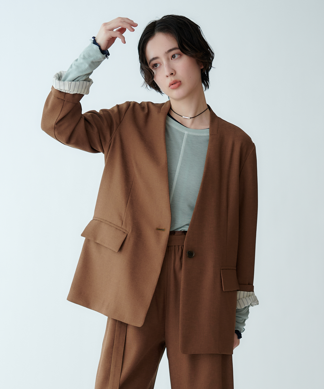 袖ストライプノーカラージャケット