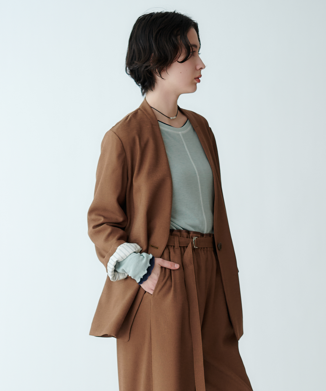 袖ストライプノーカラージャケット