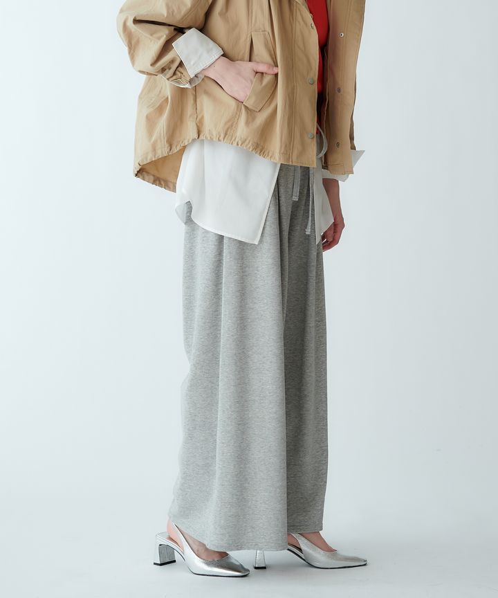 タックワイドシルエットパンツ