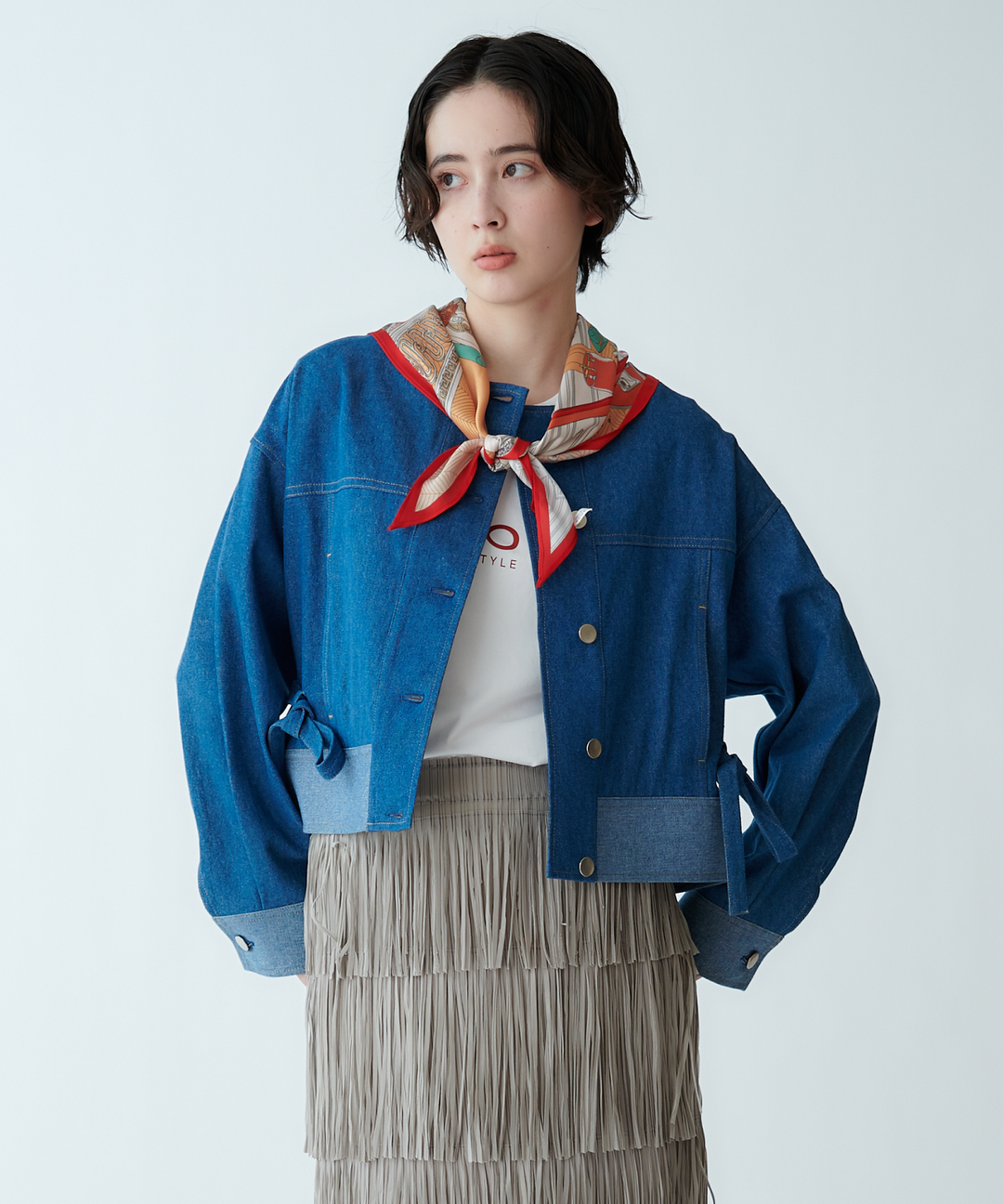 ノーカラーデニムジャケット