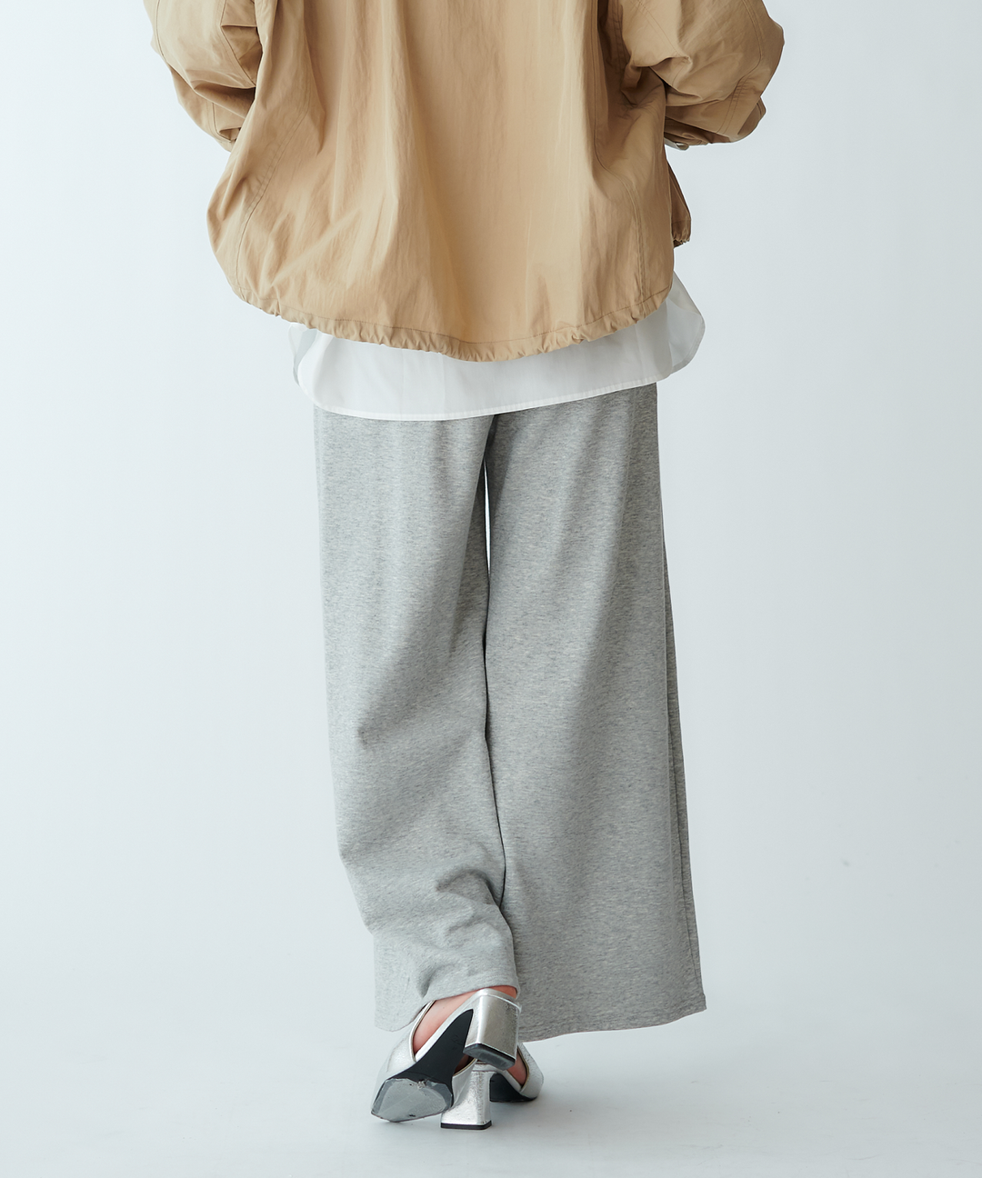タックワイドシルエットパンツ
