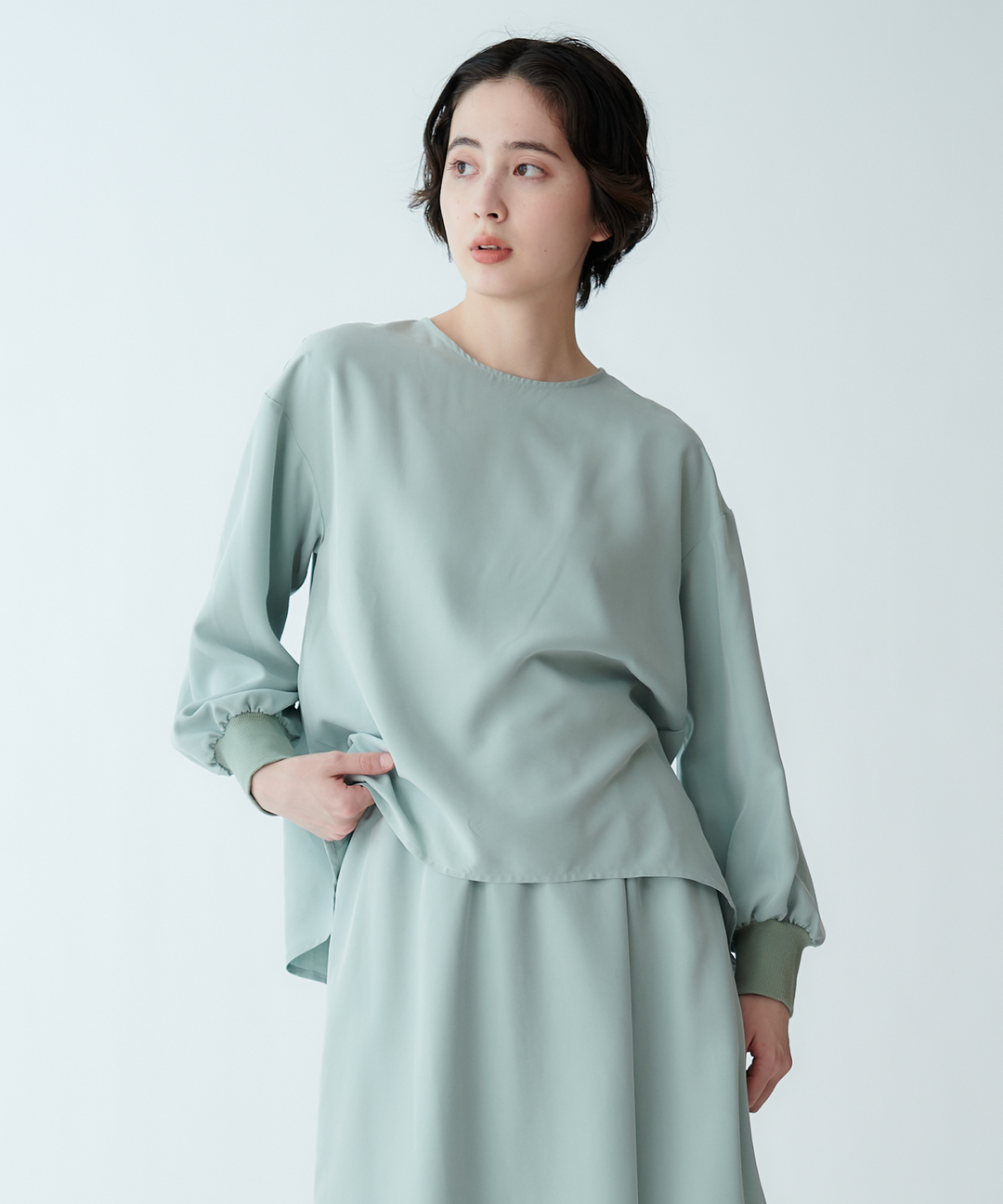 配色デザインブラウス