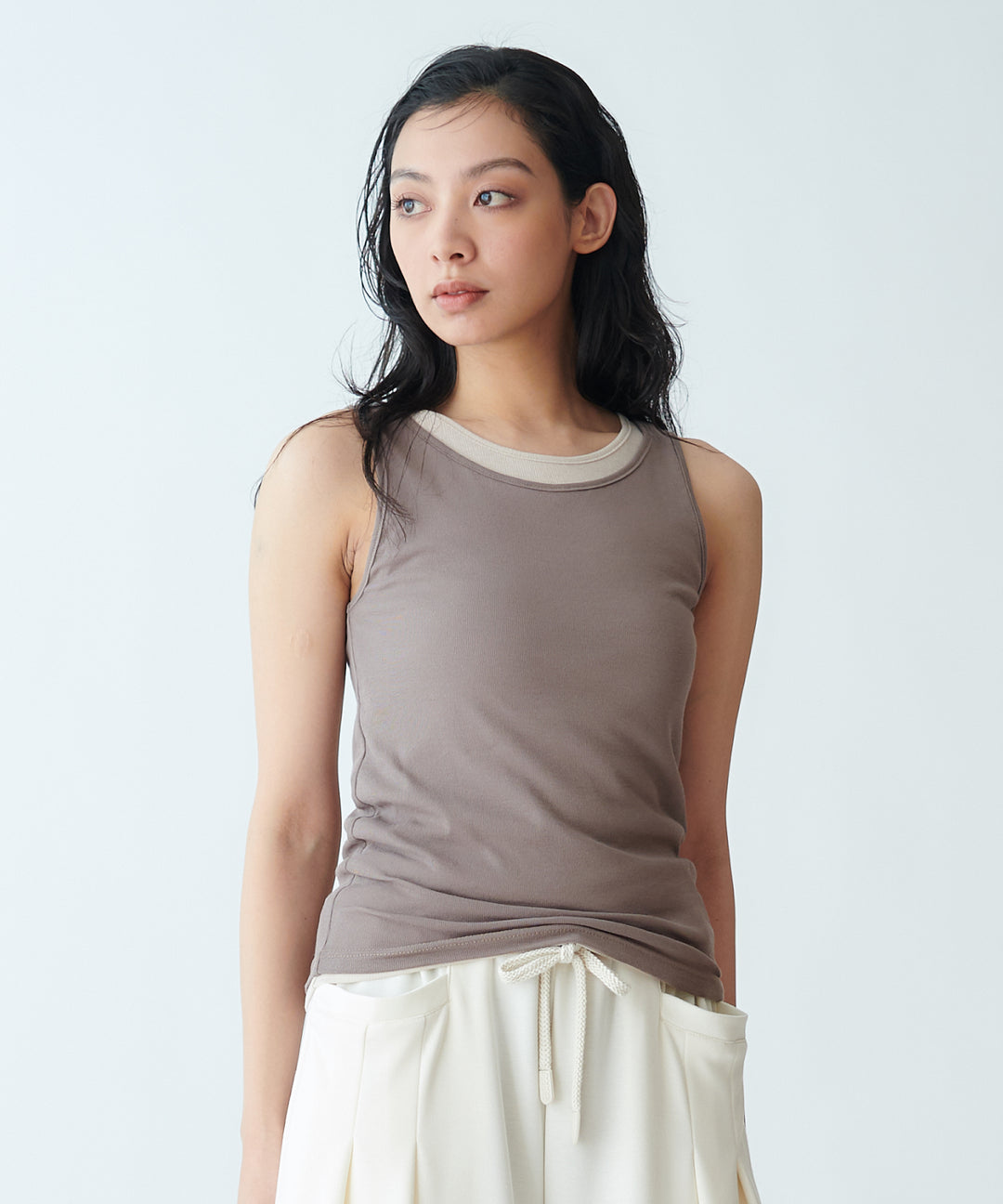 スクエアタンクトップ