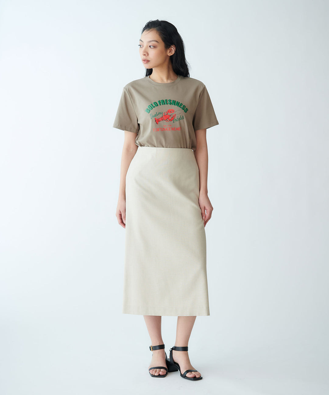 ロゴプリントTシャツ