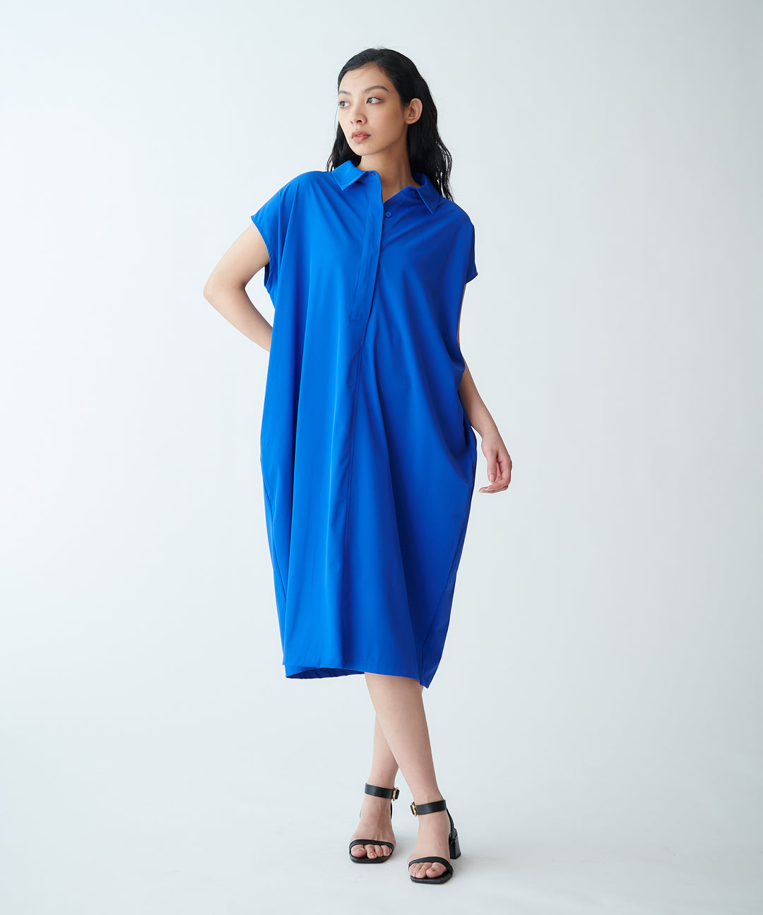 モデル H：165cm / 38 / ブルー