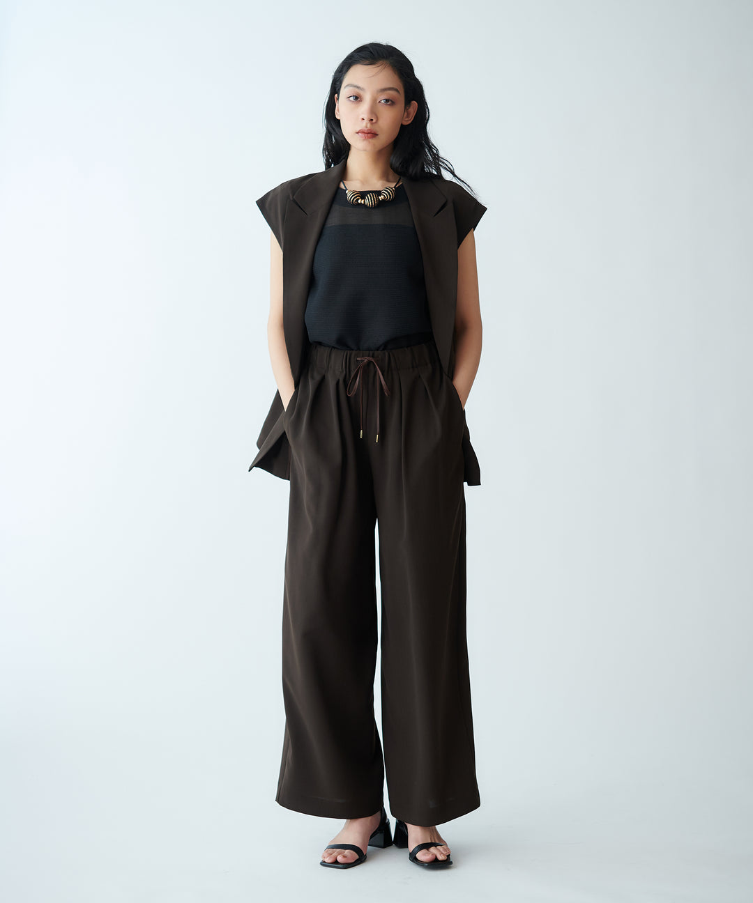 モデル H：165cm / 38 /ブラウン