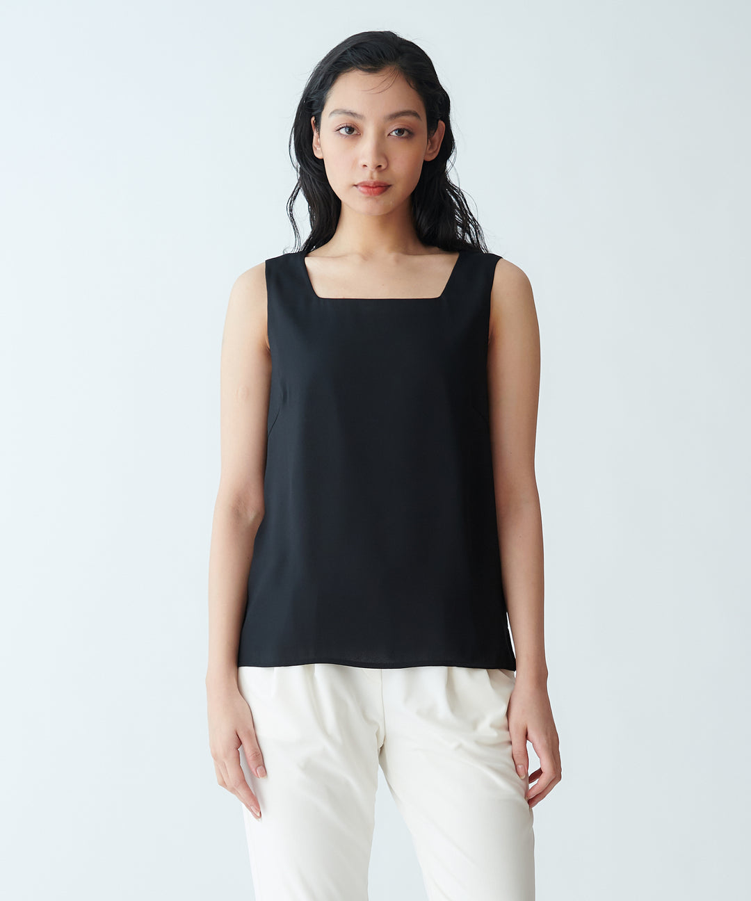 モデル H：165cm / 38 / ブラック