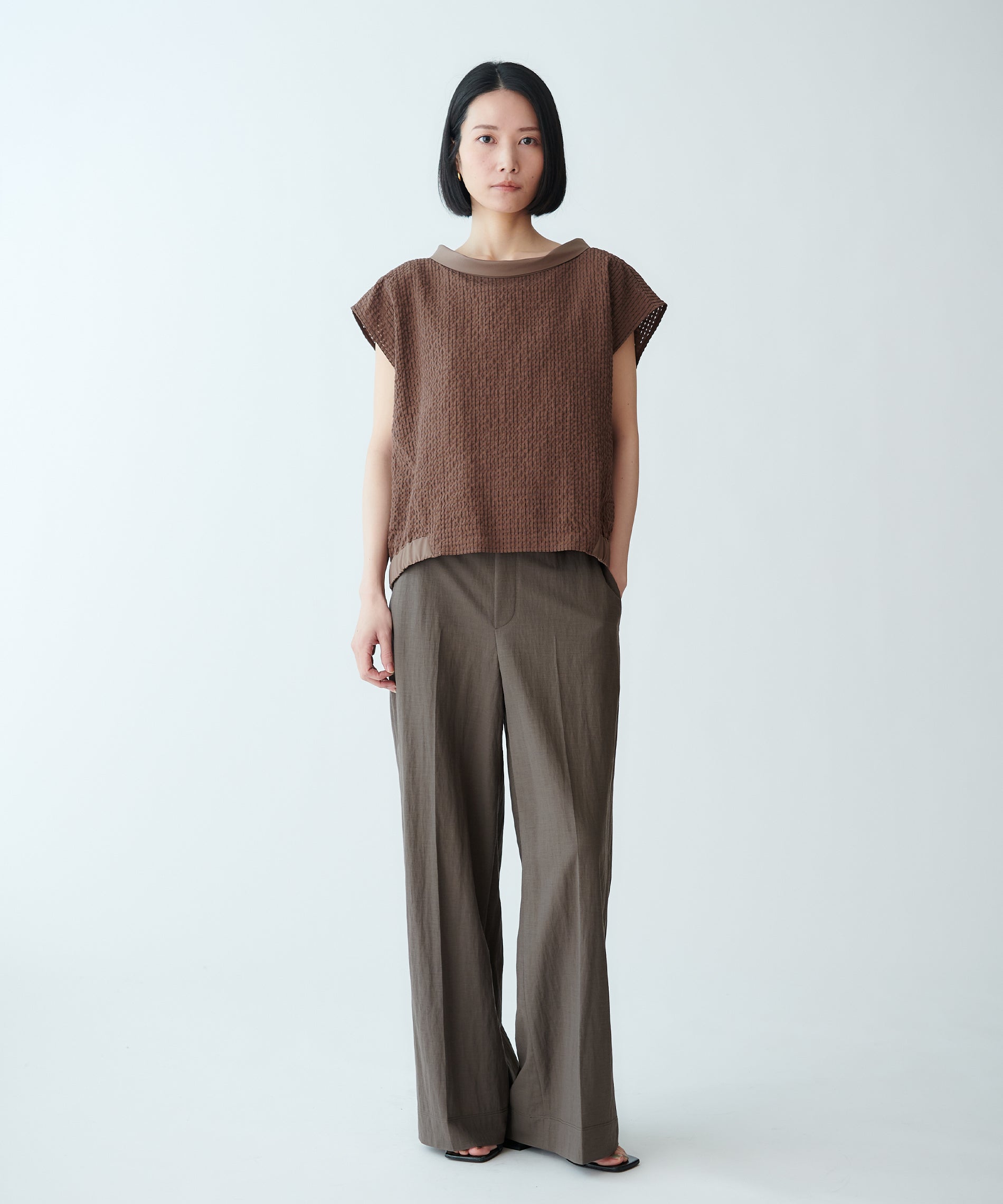 サッカーチェックフレンチスリーブブラウス – FACE SANS FARD