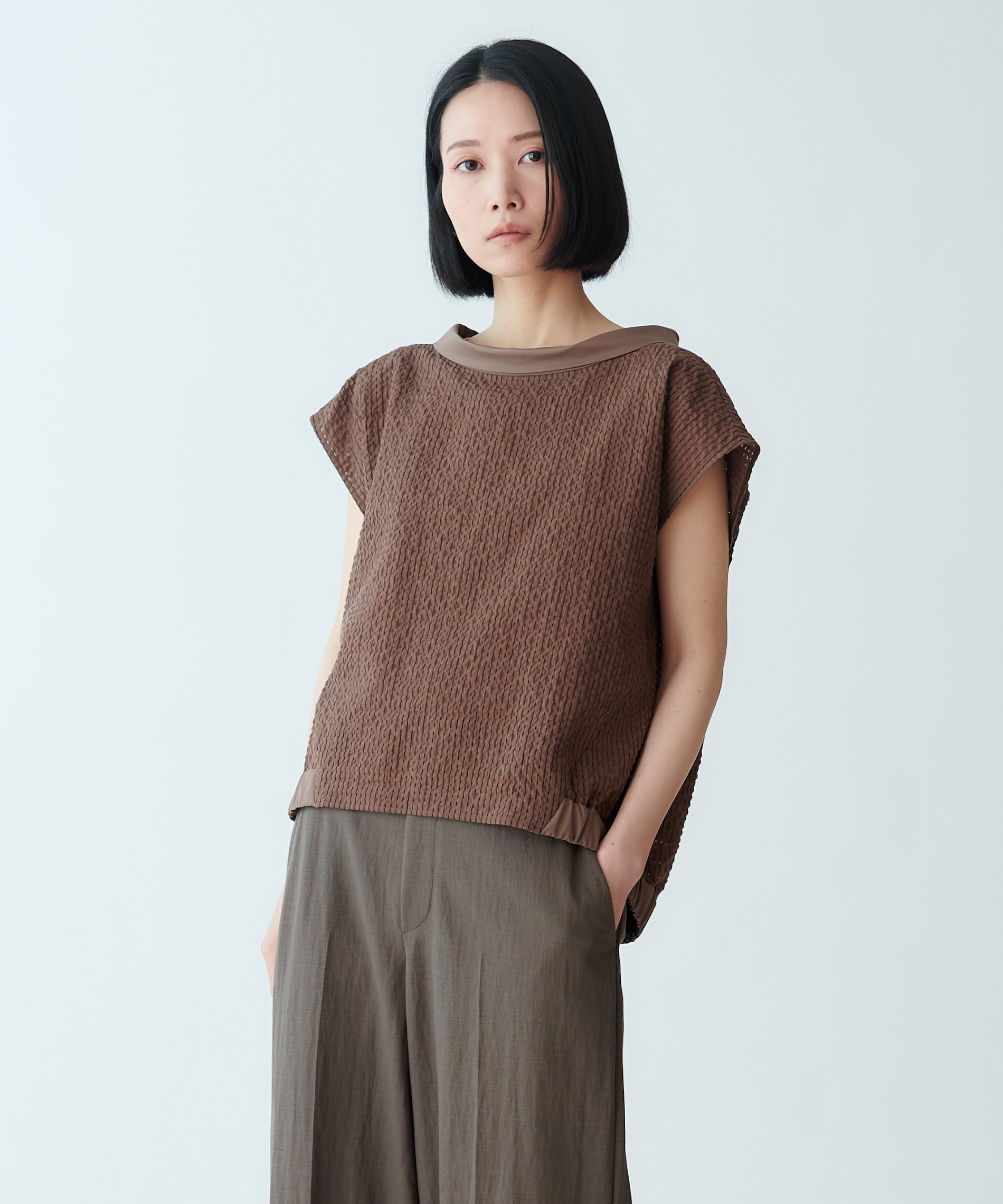 サッカーチェックフレンチスリーブブラウス – FACE SANS FARD