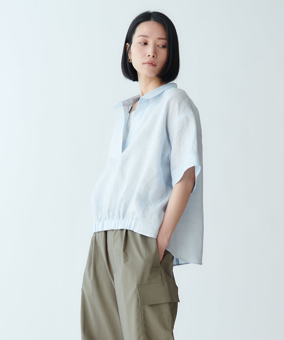 リネンハーフスリーブブラウス