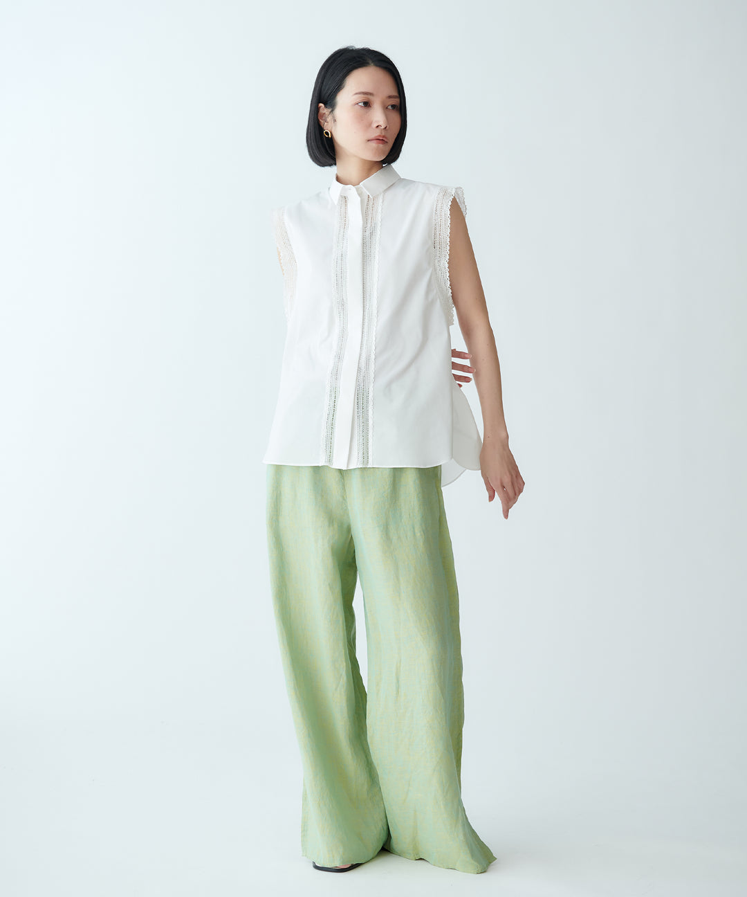 レースデザインシャツブラウス