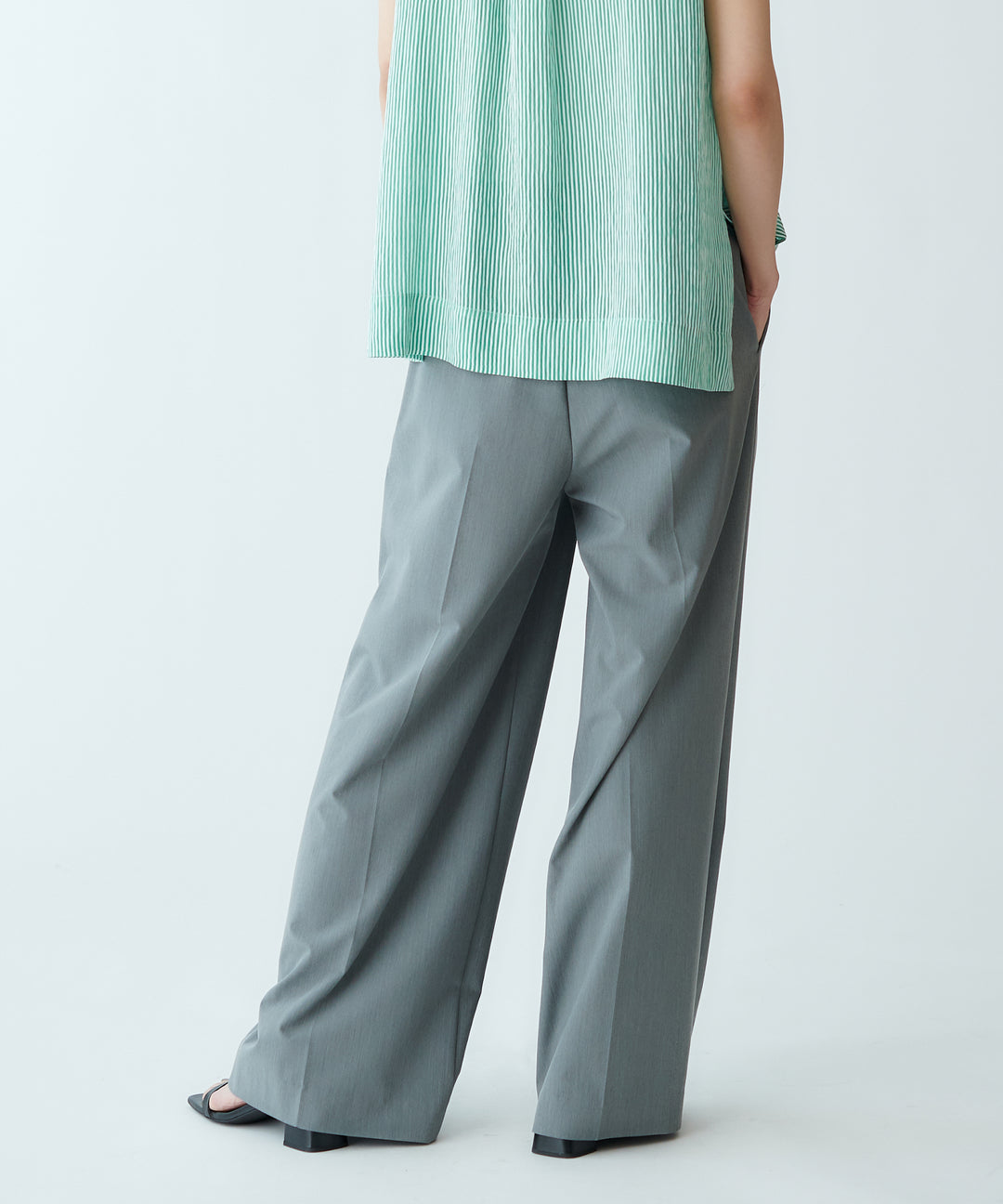 ワイドストレートパンツ