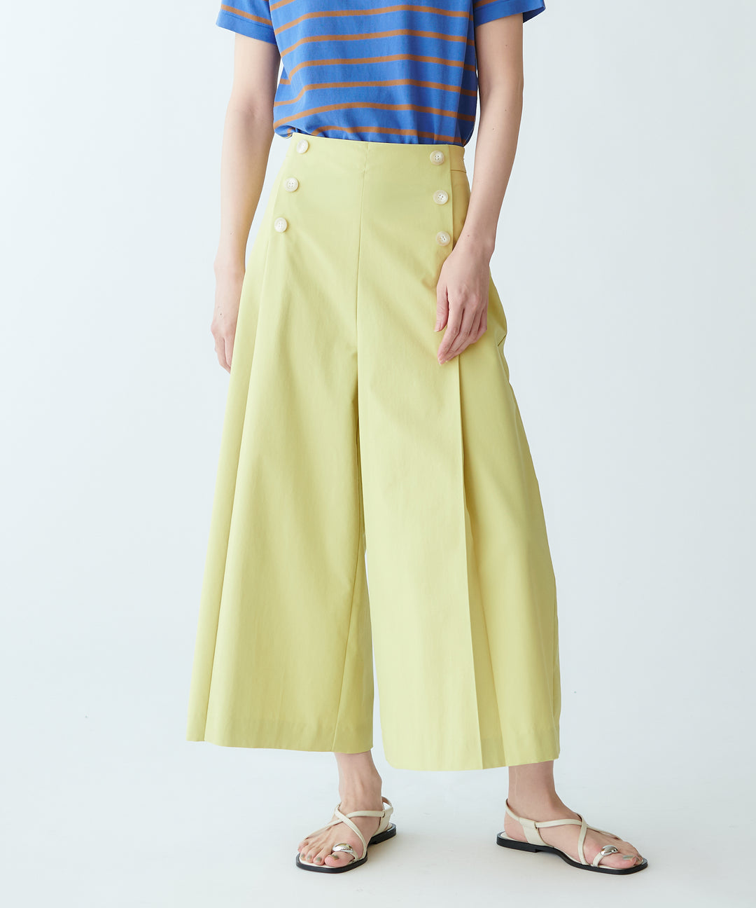 モデル H：165cm / 38 / イエロー