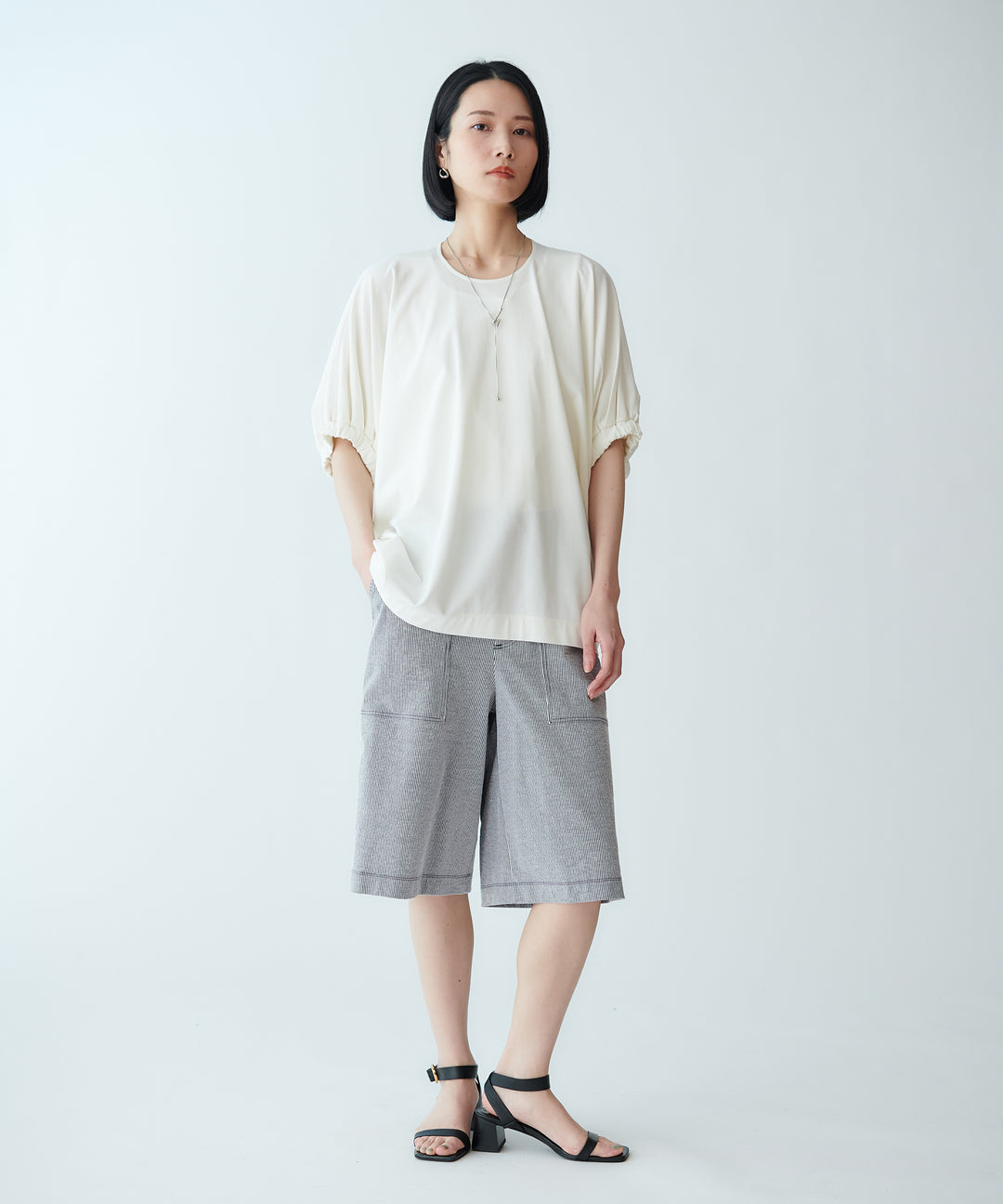 布帛ドッキングカットソー