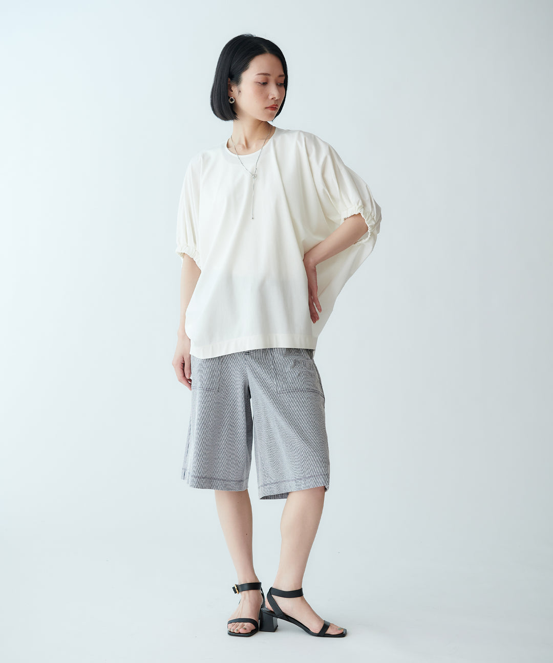 布帛ドッキングカットソー