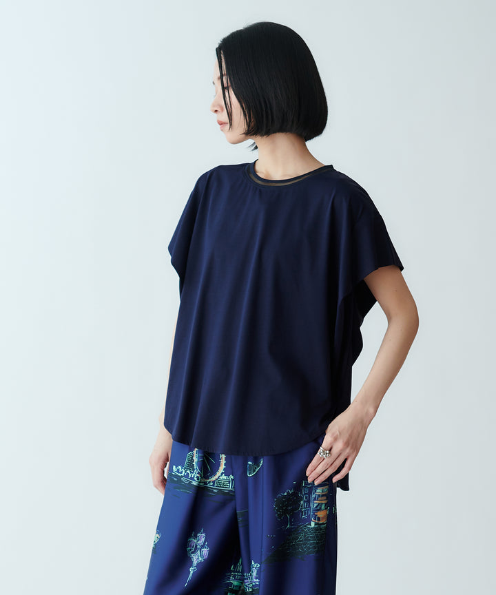 モデル H：165cm / 38 /ネイビー