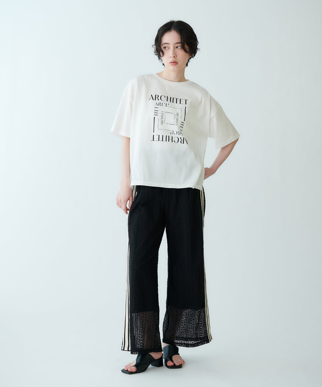 オーバーサイズロゴTシャツ